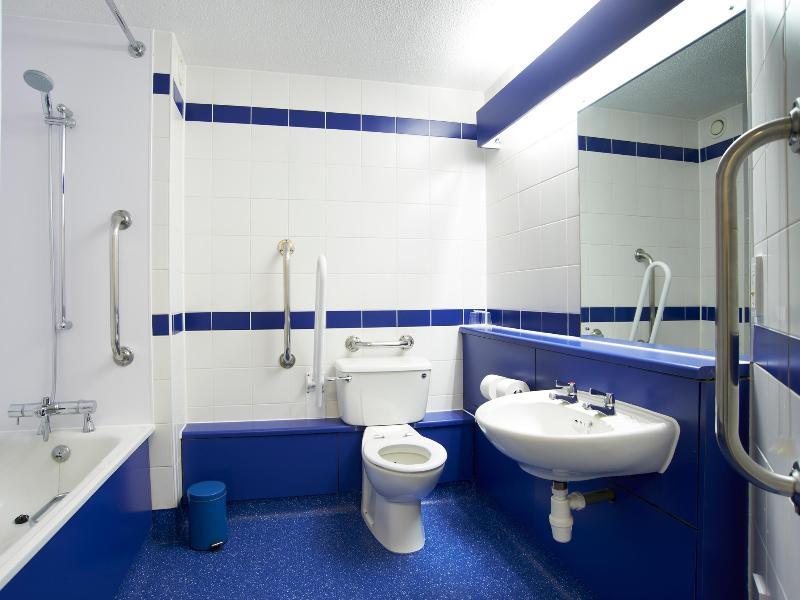 Travelodge Rugeley Exterior photo