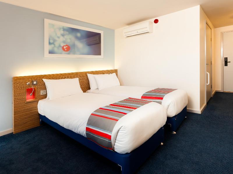 Travelodge Rugeley Exterior photo